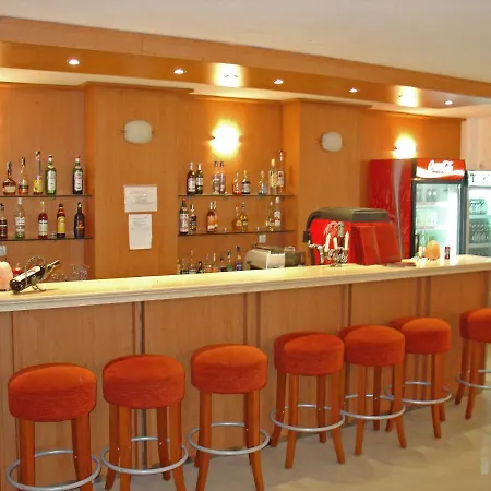 Appartement Top-located With Balcony