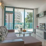 Top-located With Balcony ساني بيتش