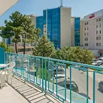 Top-located With Balcony ساني بيتش