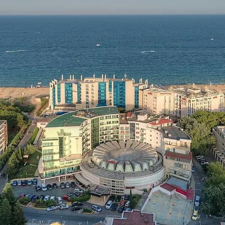 Apartament Top-located With Balcony