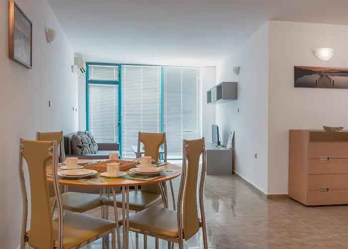 Top-located With Balcony Apartament Słoneczny Brzeg