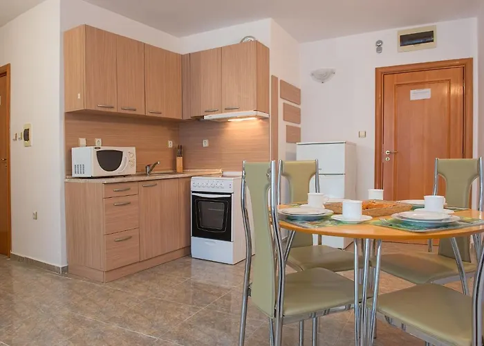 Top-located With Balcony Słoneczny Brzeg