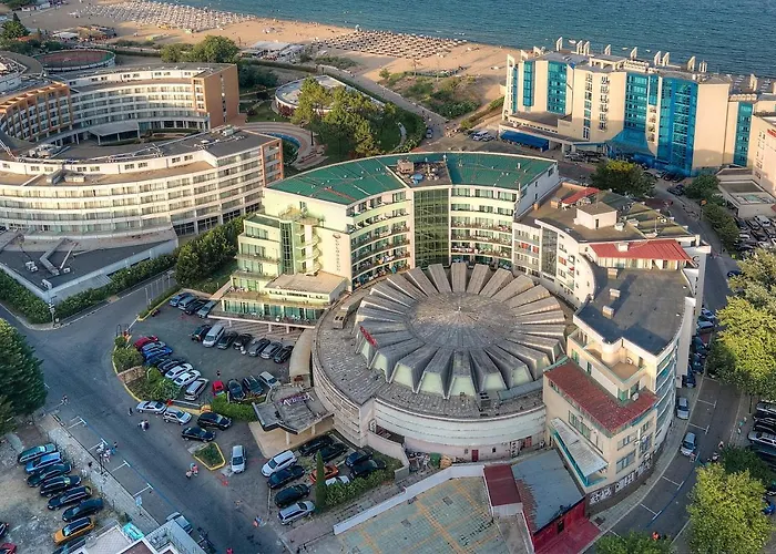 Top-located With Balcony Słoneczny Brzeg